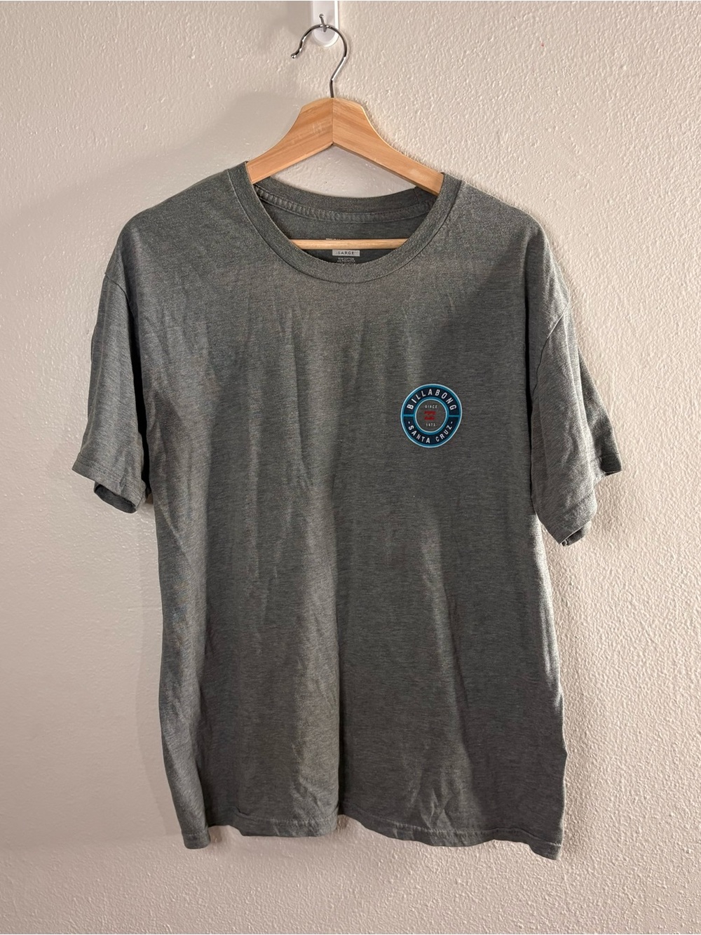 Billabong Gray Short-Sleeve Graphic Tee